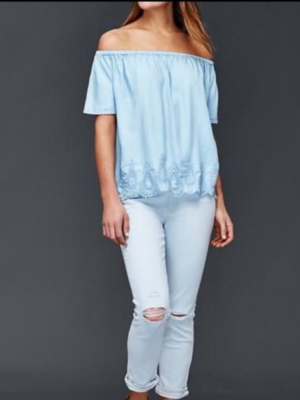 GAP Light Blue Chambray Off-Shoulder Embroidered Top, Women’s Size Small